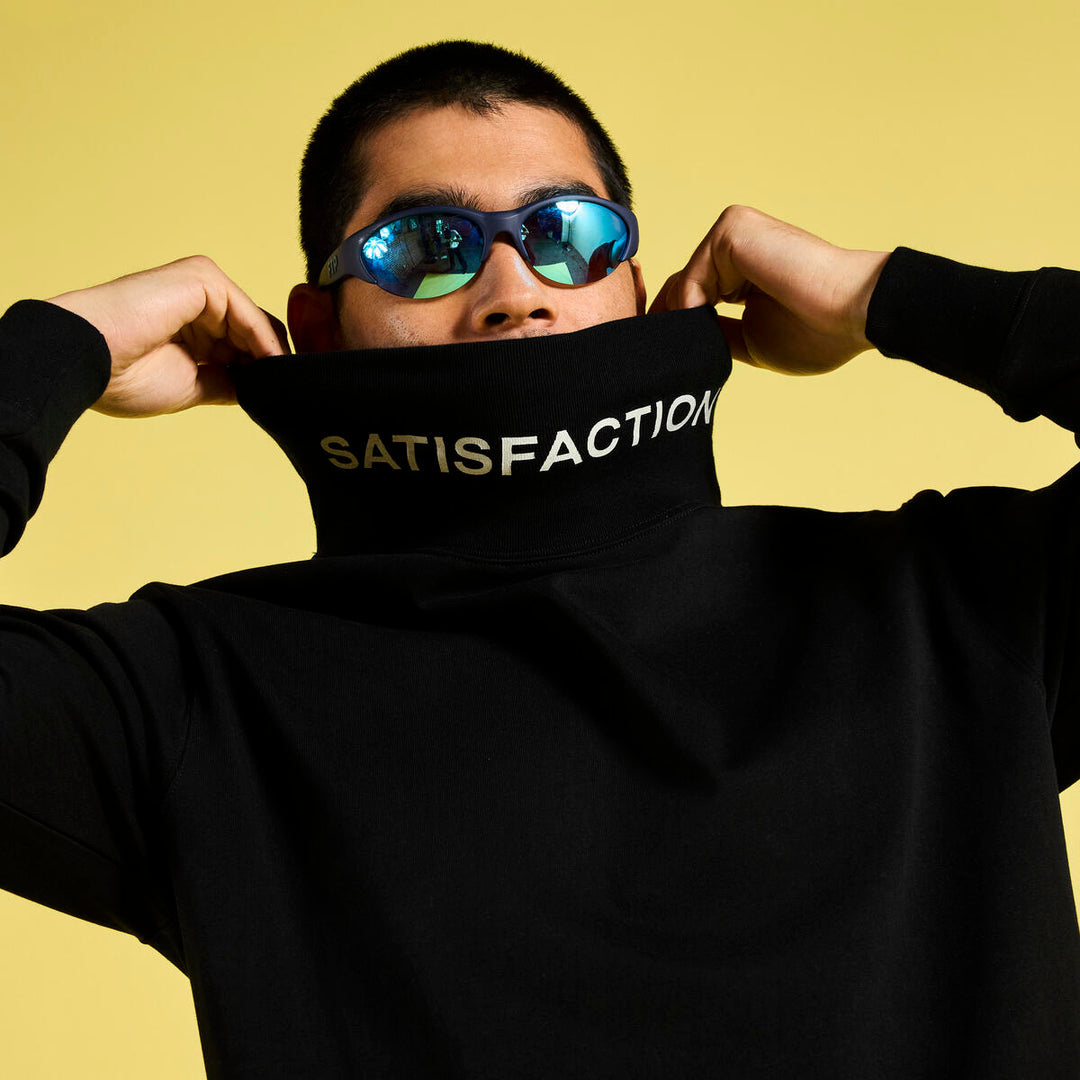 PLEASURES SATISFACTION TURTLENECK - BLACK