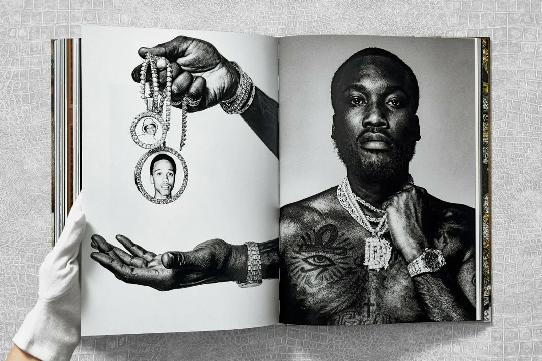 Vikki Tobak: Ice Cold. A Hip-Hop Jewelry History - Hardcover, Taschen